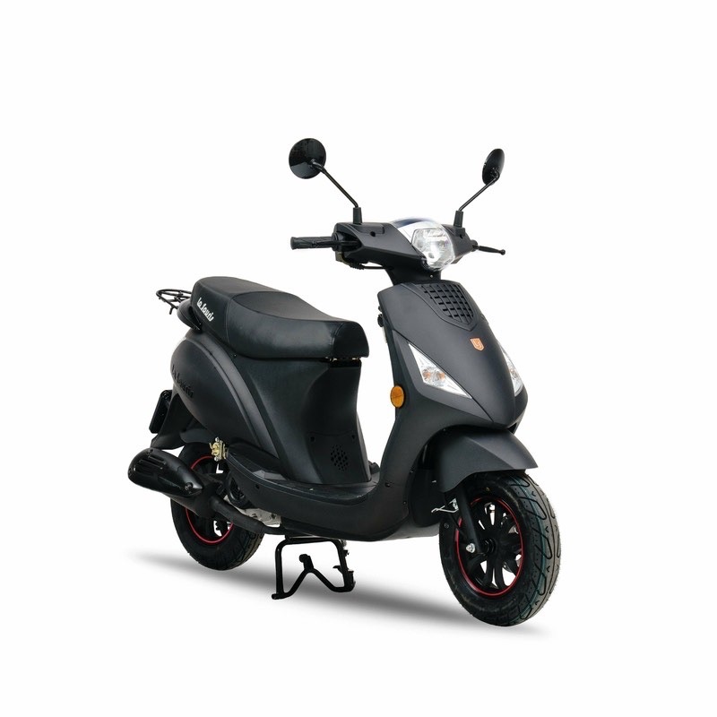 Mat zwarte Scooter